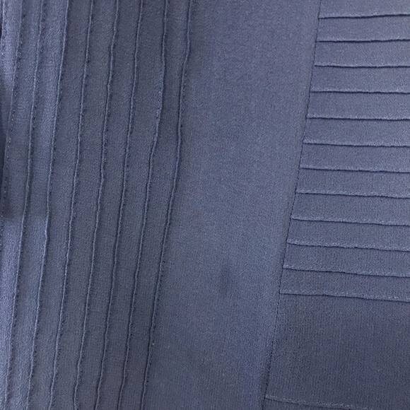 Tory Burch 100% Silk Pintuck Blue Tank Top Blouse Shell Cami Size 6 - Picture 12 of 12